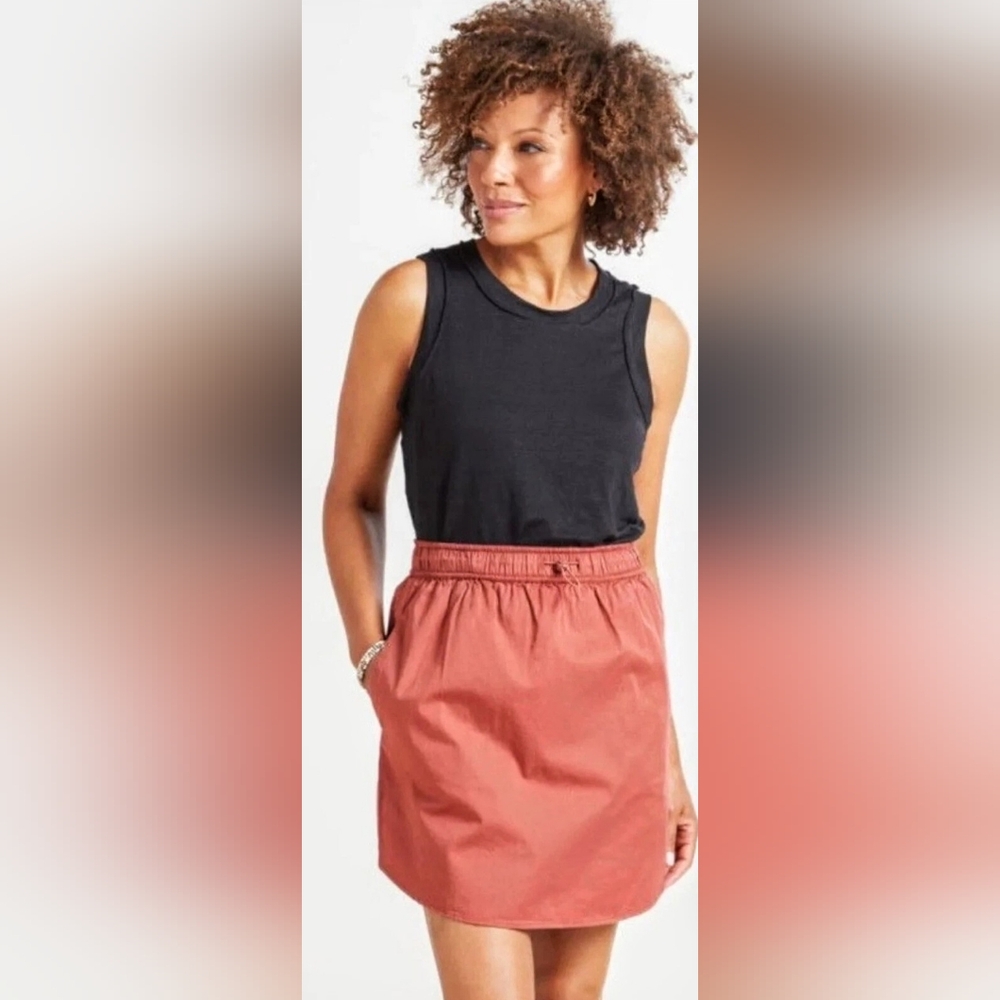 Evereve Sundry NWT Sunday 1 Skirt  Brick Cotton Twill W/Pockets Sz Small 4-6